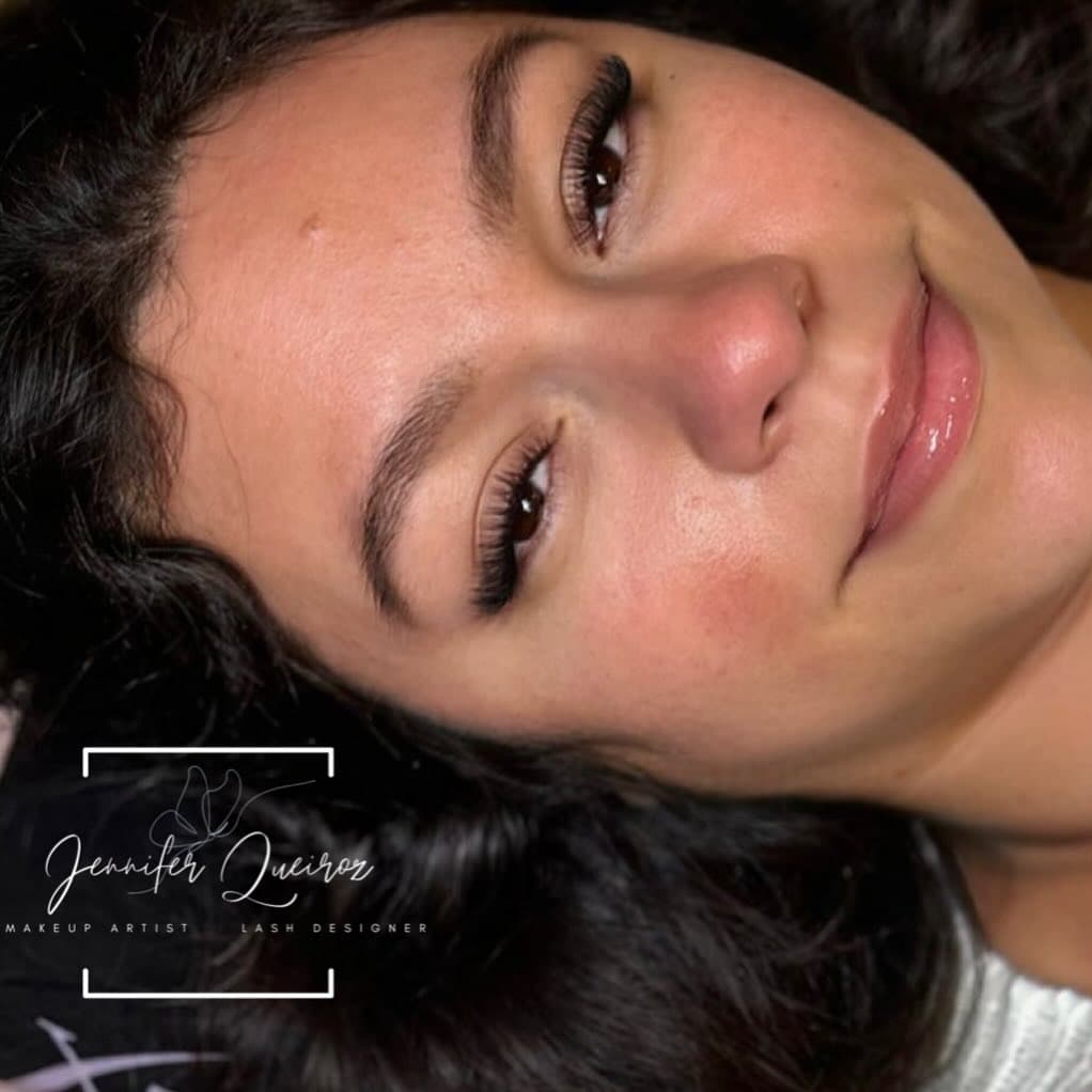Lash close-up by Jennifer Queiroz at Twenty Eight Studio.